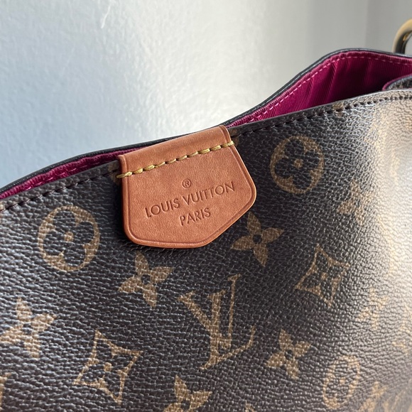 SOLD- Authentic Louis Vuitton Graceful PM - Picture 4 of 16
